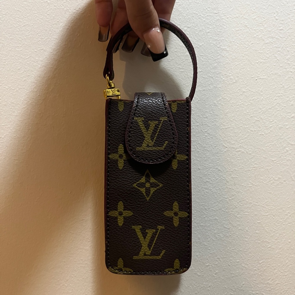 Louis Vuitton mini holder
